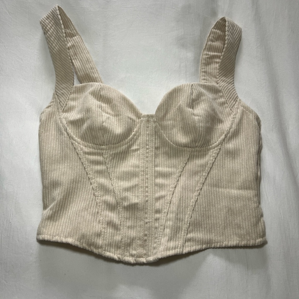 2 stunning SHEIN beige corsets in XS and M. Never used, tag still on it.